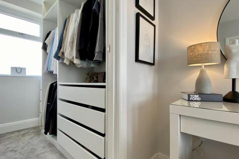 Walk in wardrobe