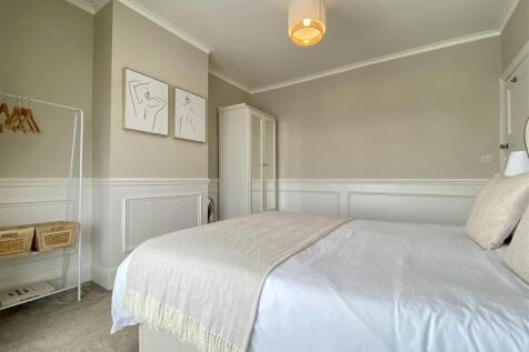 Principal bedroom
