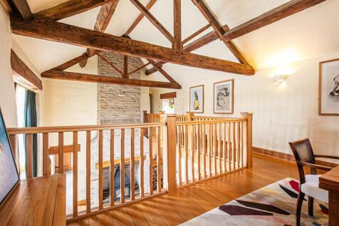Galleried landing