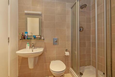 Shower Room-1.jpg