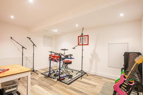 Occasional music room