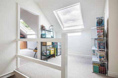 Landing or study area