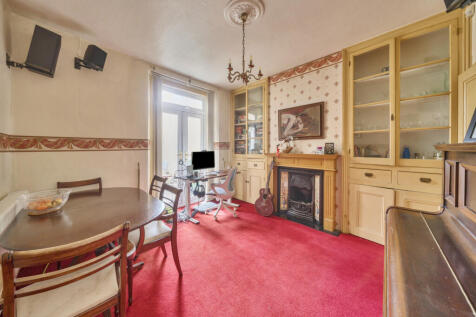 1363997-15-68e7a6...