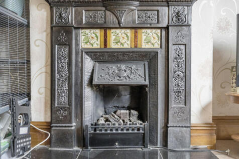 1363997-12-68e7a5...