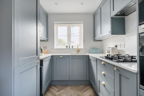 1364820-9-68fb4af...