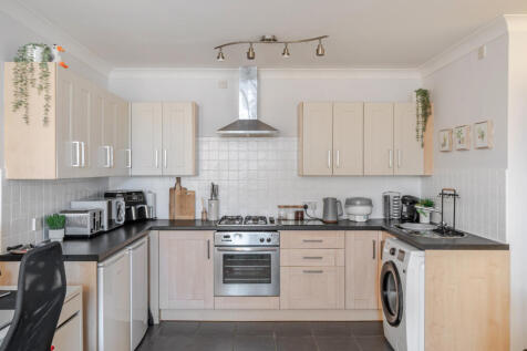 1385622-8-692872d...