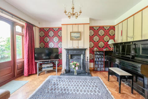 lounge 1