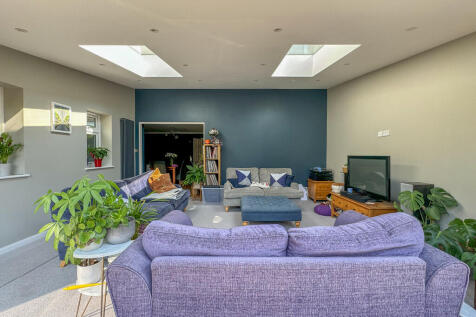 family room 3