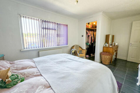 bed1 image2