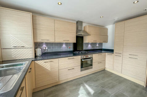 kitchen area 1