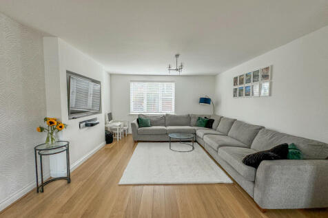 lounge 1