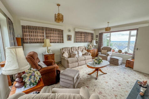 lounge 1