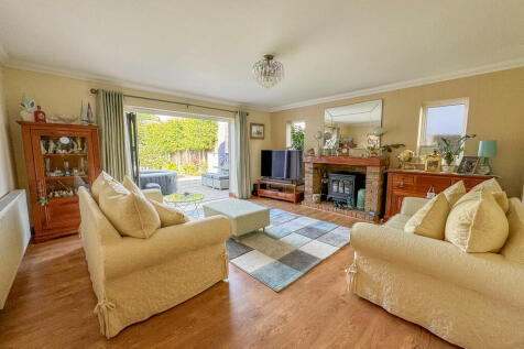 lounge 1