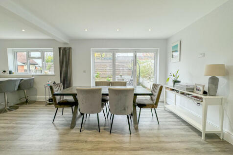 breakfast area 1