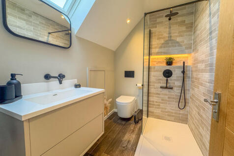2nd floor shower ...