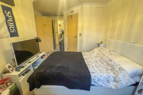 bed 1 1