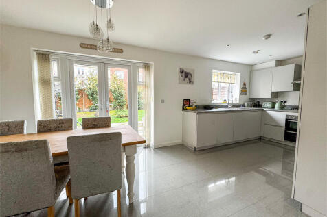 kitchen diner 3