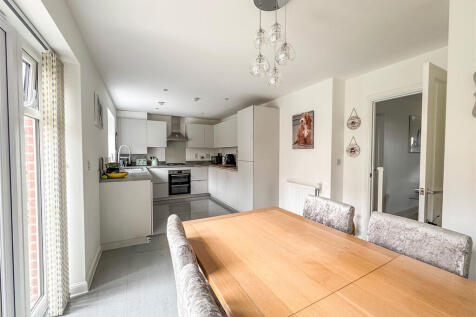kitchen diner 2