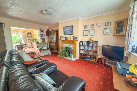 lounge 1