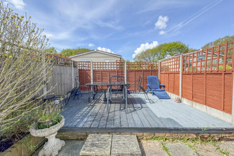 DECK REAR