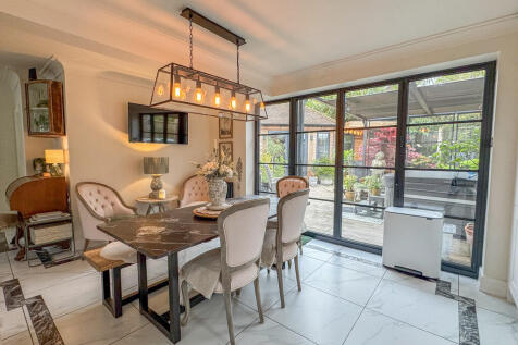 breakfast area 2