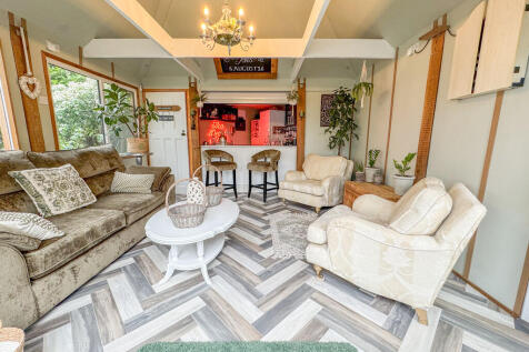 garden lodge