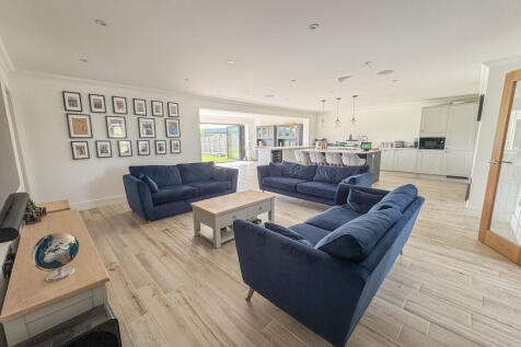 lounge area 1