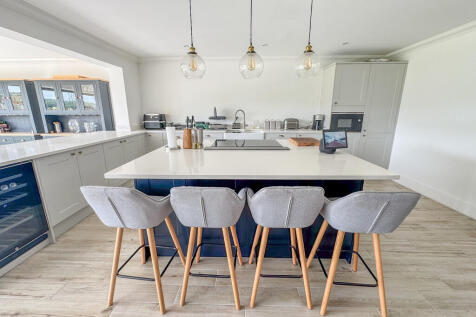 kitchen area 1