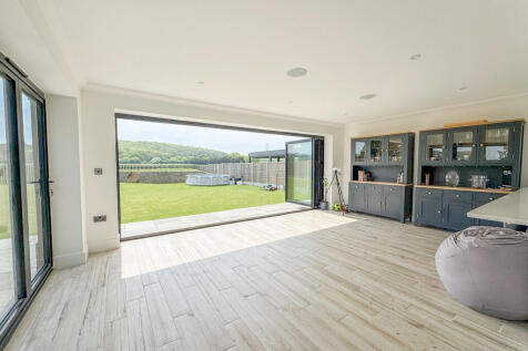 dining space use ...