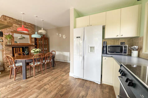 kitchen diner2