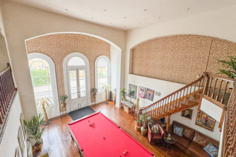 VIEW OF SPA ROOM