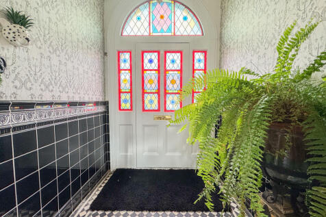 MAIN PORCH