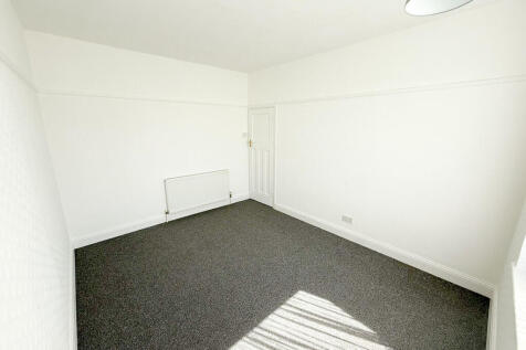 IMG-20250513-WA00...
