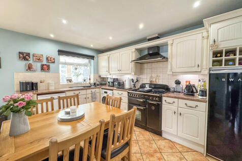 kitchen-diner