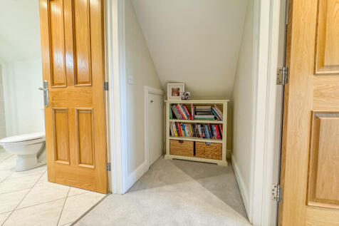 2nd floor landing