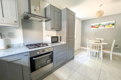 kitchen diner 2