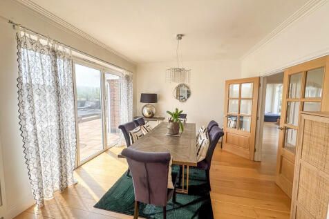 dining room2