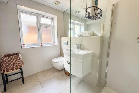 bed2 ensuite