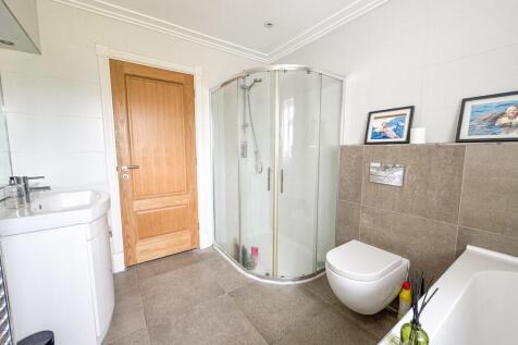 bathroom image 2
