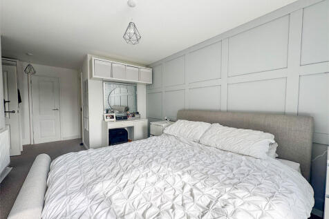 bed1 image2