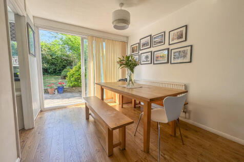 dining area 1