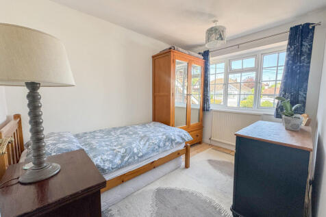 bed 4