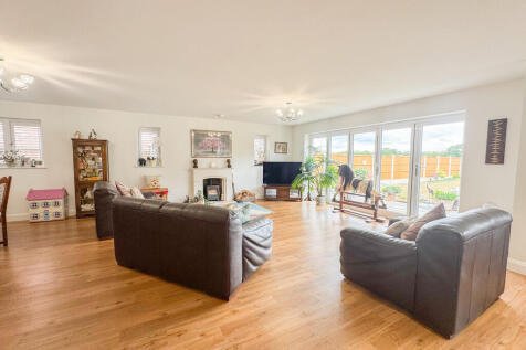 lounge area 1