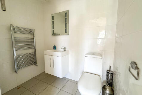 ensuite wc