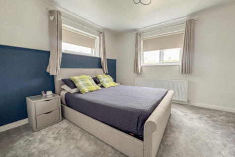 bed 1 2