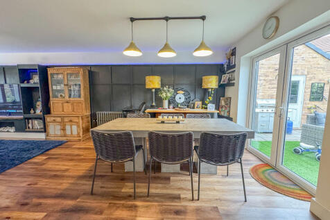 family room 1