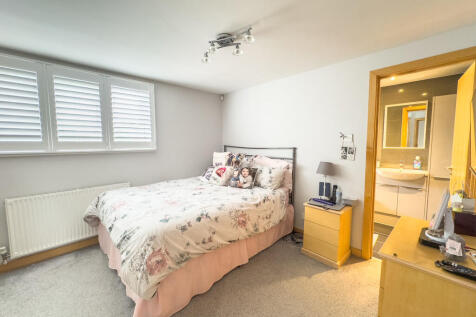 bed 1 2
