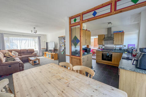 dining open plan