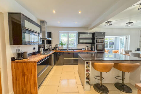 kitchen area 1