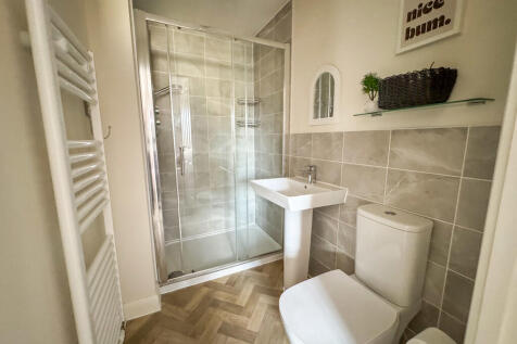 bed2 ensuite